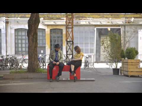 Nescafé - The Hello Bench