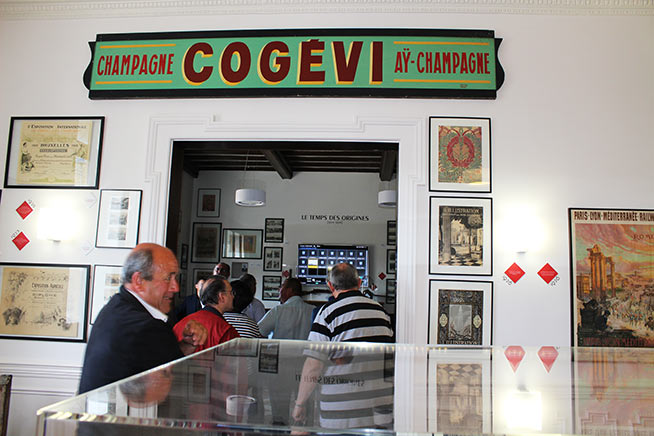 Soci-in-visita-Cogevi