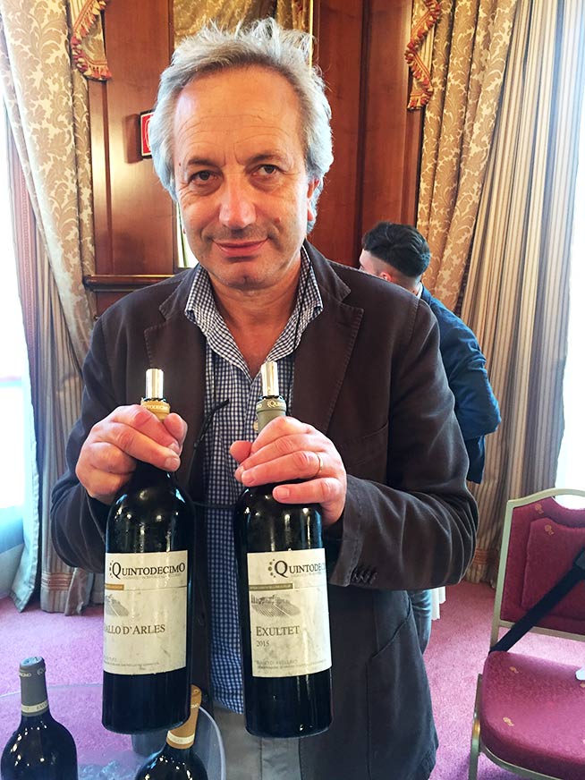 Professor Luigi Moio dell'azienda vinicola Quintodecimo