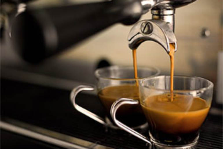 La Macchina da Caffè Nespresso dal design spaziale è in OFFERTA