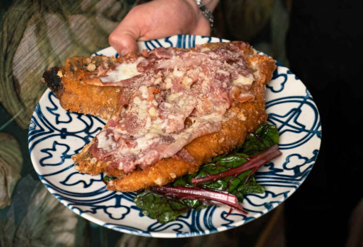 Cotoletta alla Bolognese