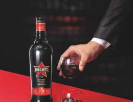 New look per Borghetti, liquore di vero caffè espresso che celebra il rito italiano più amato al mondo