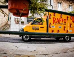 RAFFO celebra l’estate pugliese con un tour itinerante che esalta le bellezze locali