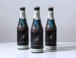 Birra Menabrea alla Fiera internazionale del tartufo d’Alba con una bottiglia dedicata e degustazione