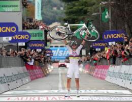 Tadej Pogačar da leggenda, quarto successo a Il Lombardia, Acqua Lauretana  Official Water