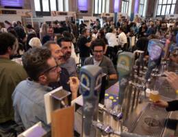 QBA presente all’evento “C’è più Gusto” con 47 birre in degustazione, masterclass e una nuova guida